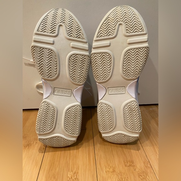 Guess Factory Nadean Dad Sneaker/Tennis Shoe Light Pink and Blue Suede Size 6 - Picture 2 of 9